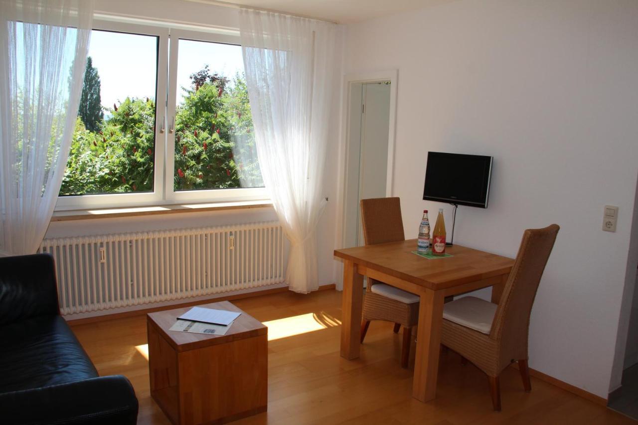 Ferienwohnungen Der Loewen Hagnau am Bodensee Buitenkant foto