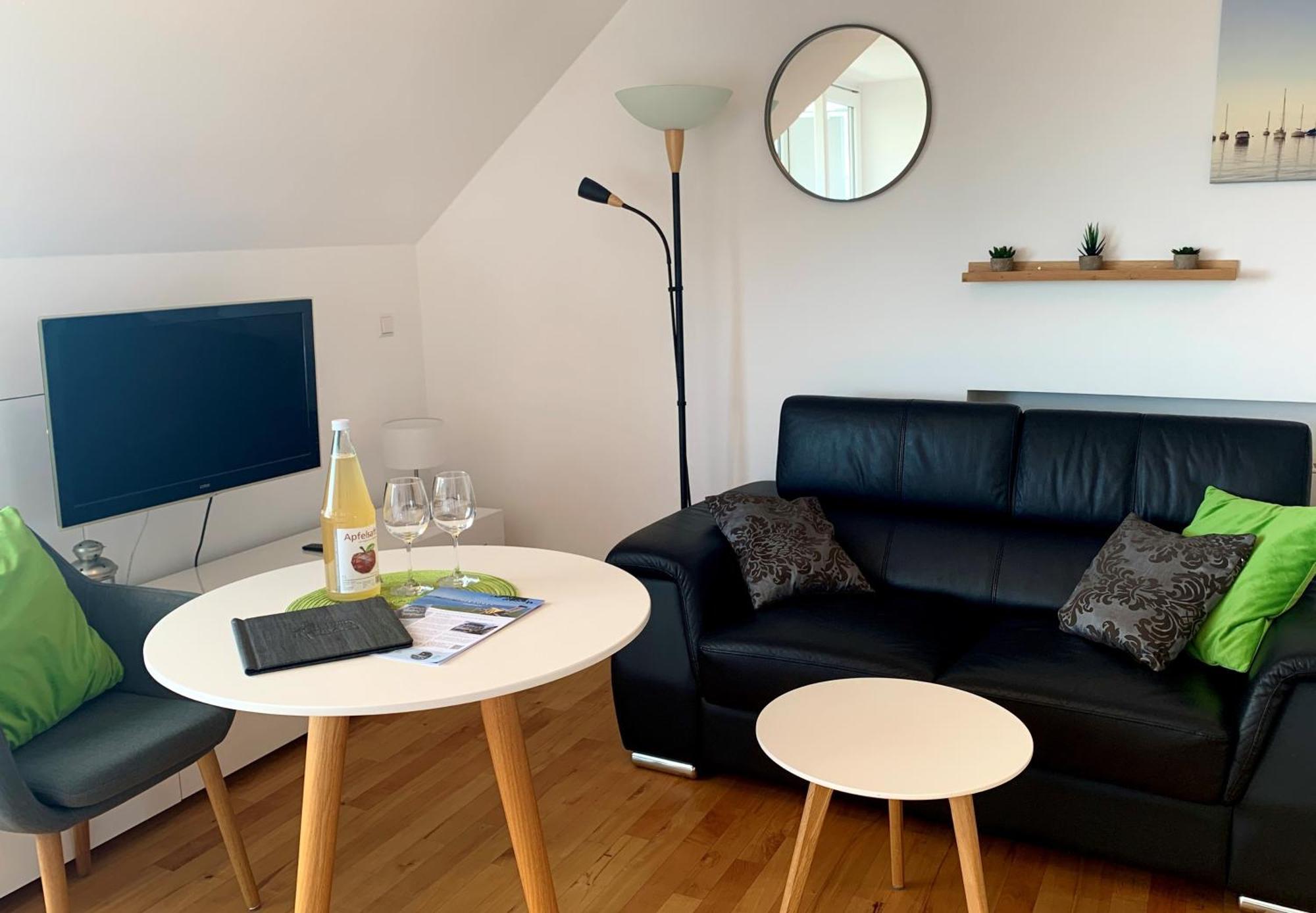 Ferienwohnungen Der Loewen Hagnau am Bodensee Kamer foto