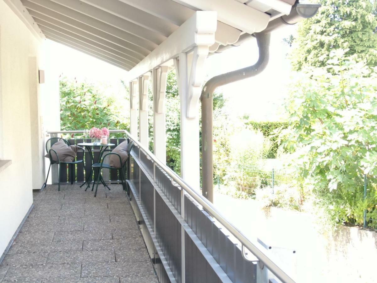 Ferienwohnungen Der Loewen Hagnau am Bodensee Buitenkant foto